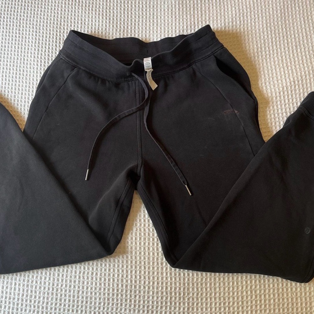 Lululemon black sweatpants